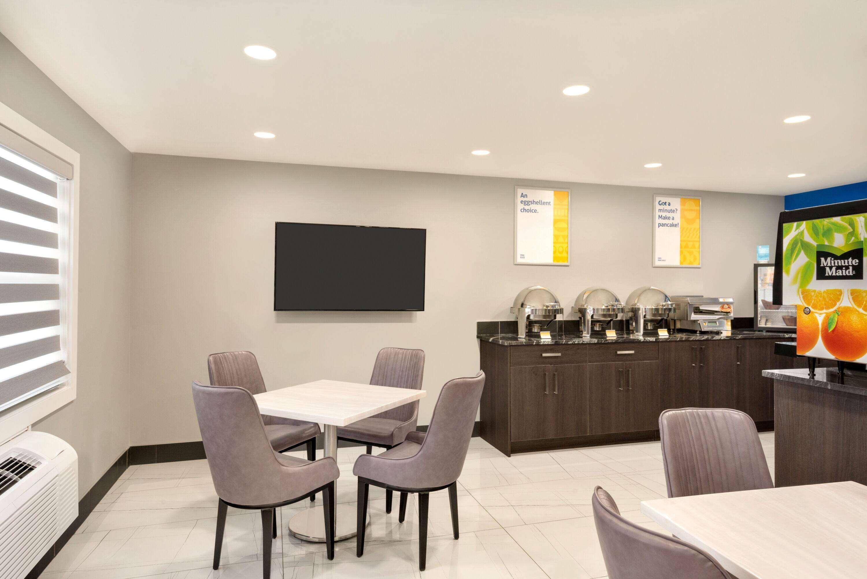 Days Inn By Wyndham Wainwright Buitenkant foto