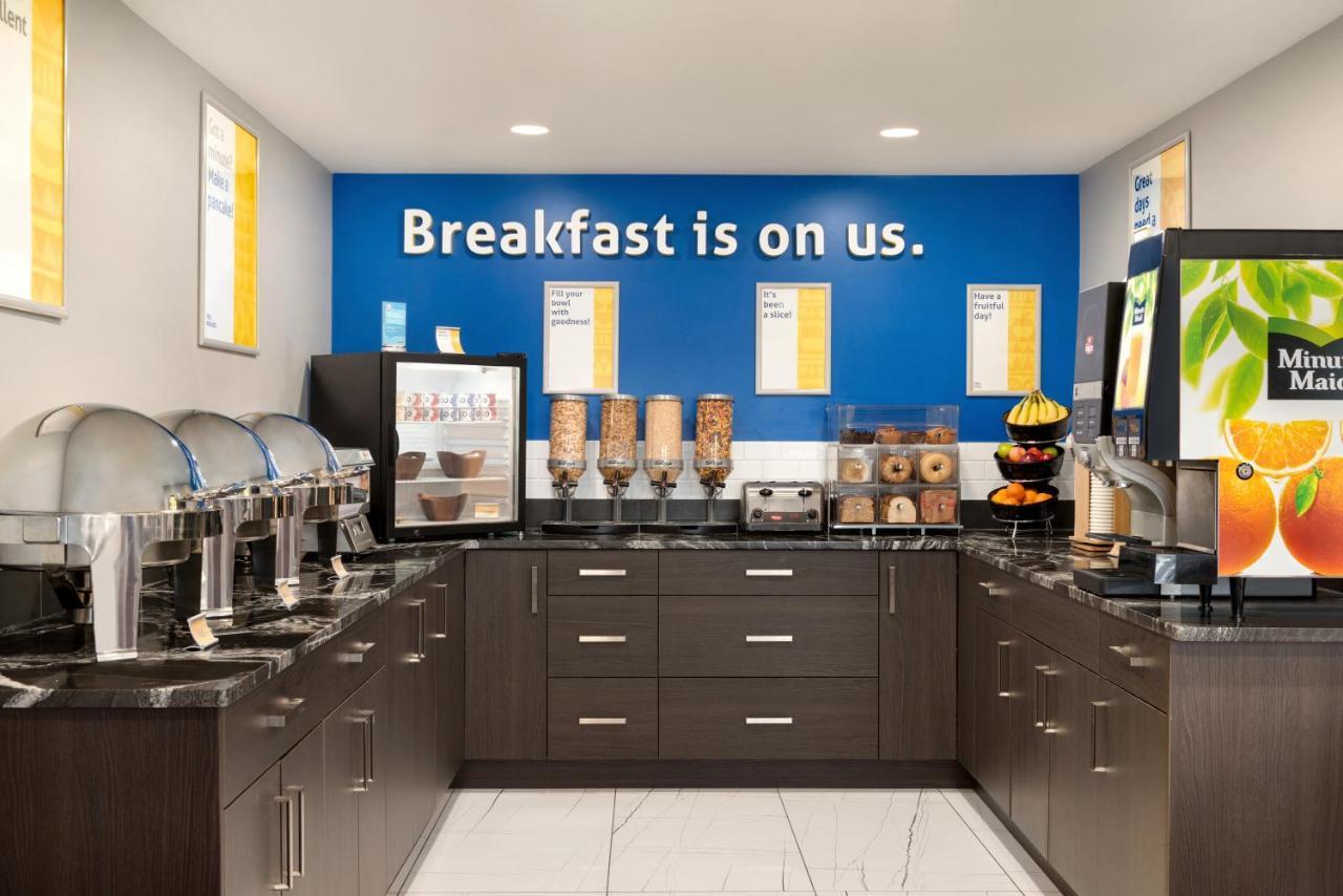 Days Inn By Wyndham Wainwright Buitenkant foto